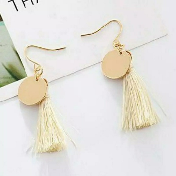 Boutique Jewelry - 🔴SALE🆕💮| Simple Off-White Color Tassle Earrings
